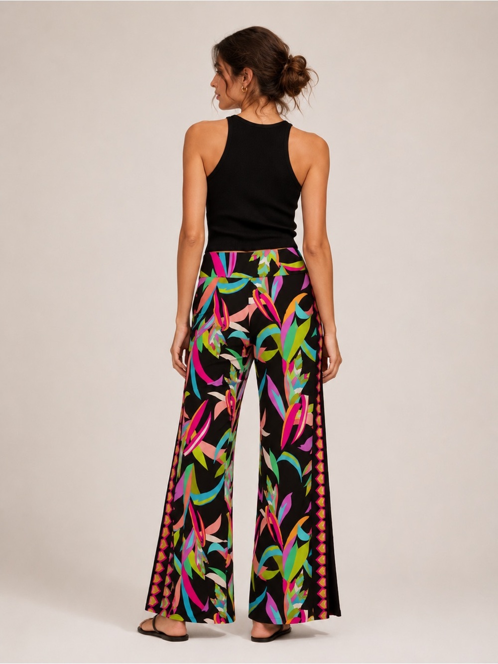 🎉LAST PIECE🎉TRINA TURK Birds Of Paradise‎ Cover-Up Pants - Picture 2 of 9
